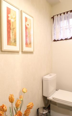 Casa à venda com 342m², 4 quartos e 3 vagasBanheiro de serviço