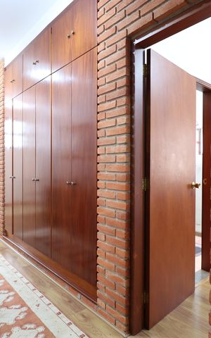 Casa à venda com 342m², 4 quartos e 3 vagasCorredor