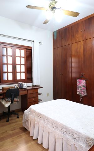 Casa à venda com 342m², 4 quartos e 3 vagasSuíte 3