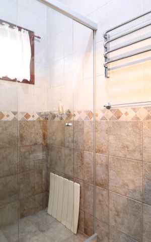 Casa à venda com 342m², 4 quartos e 3 vagasBanheiro da Suíte 3