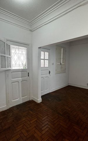 Casa para alugar com 200m², 3 quartos e 2 vagas Casa para alugar com 200m², 3 quartos e 2 vagasSala