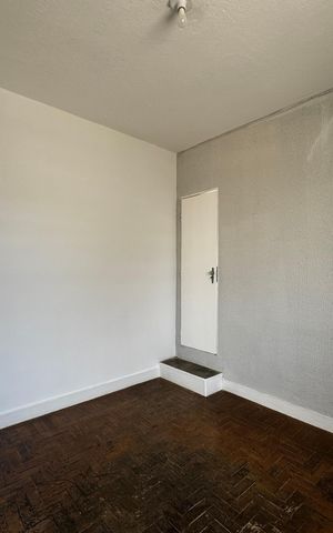Casa para alugar com 200m², 3 quartos e 2 vagas Casa para alugar com 200m², 3 quartos e 2 vagasQuarto 3 - 2° andar