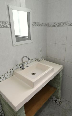 Casa à venda com 208m², 3 quartos e 2 vagasBanheiro 2