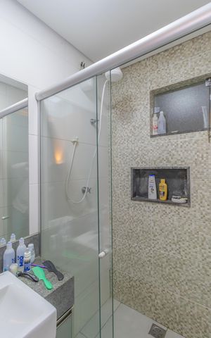 Casa à venda com 147m², 3 quartos e 8 vagas Casa à venda com 147m², 3 quartos e 8 vagasBanheiro