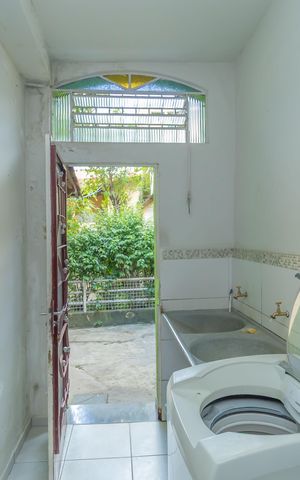 Casa à venda com 147m², 3 quartos e 8 vagas Casa à venda com 147m², 3 quartos e 8 vagasÁrea de Serviço
