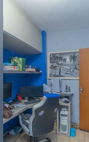 Casa à venda com 147m², 3 quartos e 8 vagas Casa à venda com 147m², 3 quartos e 8 vagasQuarto