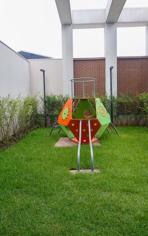Apartamento à venda com 189m², 3 quartos e 3 vagasÁrea comum - Playground