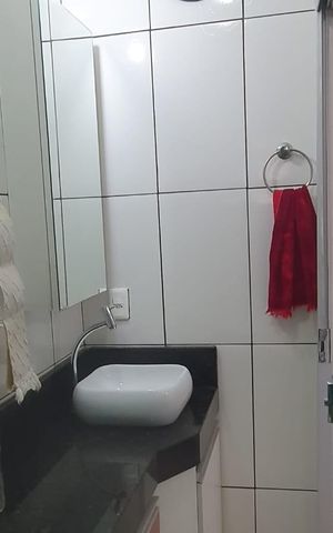 Casa para alugar com 65m², 2 quartos e 1 vaga Casa para alugar com 65m², 2 quartos e 1 vagaBanheiro Social