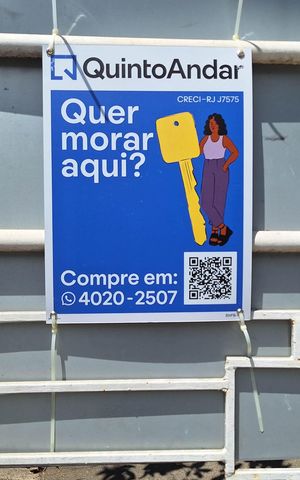 Casa à venda com 65m², 3 quartos e 2 vagasplaca