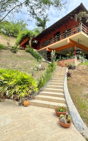 Casa de condomínio para alugar com 5400m², 5 quartos e 2 vagas Casa de condomínio para alugar com 5400m², 5 quartos e 2 vagasÁrea externa