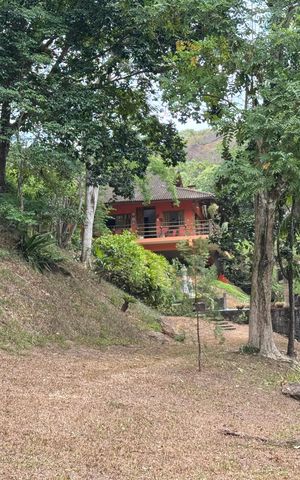 Casa de condomínio para alugar com 5400m², 5 quartos e 2 vagas Casa de condomínio para alugar com 5400m², 5 quartos e 2 vagasÁrea externa