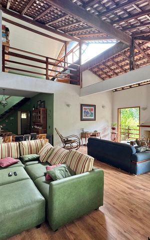 Casa de condomínio para alugar com 5400m², 5 quartos e 2 vagas Casa de condomínio para alugar com 5400m², 5 quartos e 2 vagasSala