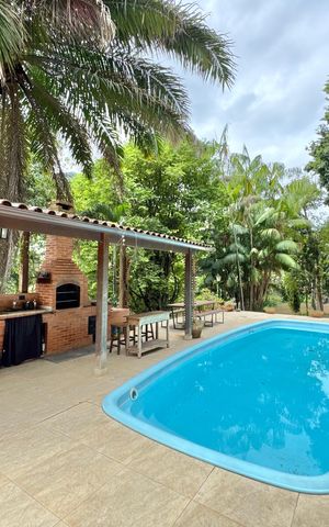 Casa de condomínio para alugar com 5400m², 5 quartos e 2 vagas Casa de condomínio para alugar com 5400m², 5 quartos e 2 vagasÁrea externa