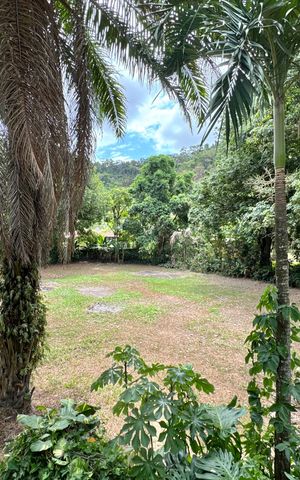 Casa de condomínio para alugar com 5400m², 5 quartos e 2 vagas Casa de condomínio para alugar com 5400m², 5 quartos e 2 vagasÁrea externa