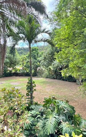 Casa de condomínio para alugar com 5400m², 5 quartos e 2 vagas Casa de condomínio para alugar com 5400m², 5 quartos e 2 vagasÁrea externa
