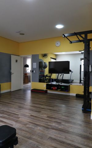 Apartamento para alugar com 64m², 2 quartos e 2 vagasÁrea Comum - Academia