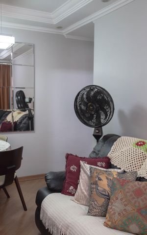 Apartamento à venda com 50m², 2 quartos e 1 vaga Apartamento à venda com 50m², 2 quartos e 1 vagaSala