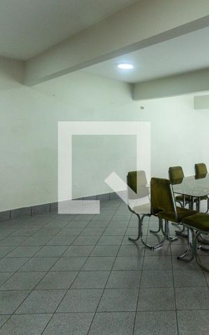 Apartamento à venda com 225m², 4 quartos e 3 vagas Apartamento à venda com 225m², 4 quartos e 3 vagasÁrea comum - Salão de festas