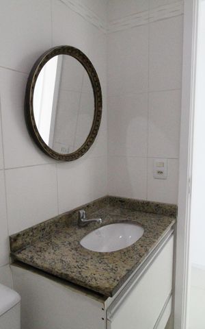Apartamento à venda com 81m², 3 quartos e 2 vagasBanheiro social