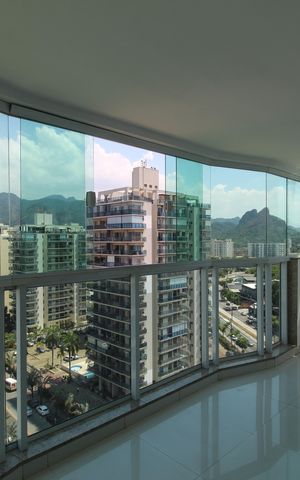 Apartamento à venda com 81m², 3 quartos e 2 vagasSala - Varanda