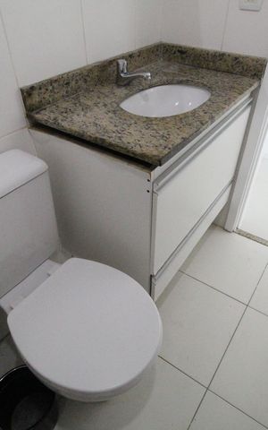 Apartamento à venda com 81m², 3 quartos e 2 vagasBanheiro social