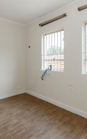 Casa à venda com 252m², 4 quartos e 2 vagas Casa à venda com 252m², 4 quartos e 2 vagasQuarto 3