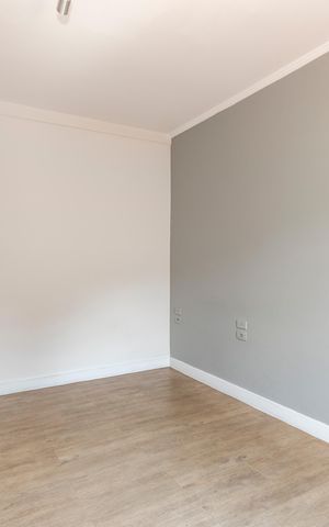 Casa à venda com 252m², 4 quartos e 2 vagas Casa à venda com 252m², 4 quartos e 2 vagasQuarto 2