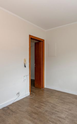 Casa à venda com 252m², 4 quartos e 2 vagas Casa à venda com 252m², 4 quartos e 2 vagasQuarto 3