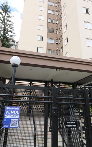 Apartamento à venda com 50m², 2 quartos e 1 vagaFachada e portaria