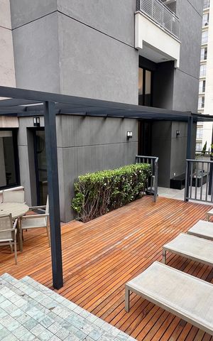 Studio para alugar com 32m², 1 quarto e 1 vaga Studio para alugar com 32m², 1 quarto e 1 vagaPiscina