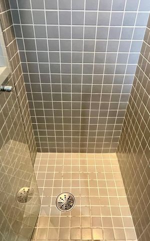 Studio para alugar com 32m², 1 quarto e 1 vaga Studio para alugar com 32m², 1 quarto e 1 vagaBanheiro da Suíte
