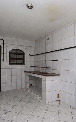 Casa para alugar com 180m², 3 quartos e 8 vagasCozinha do Térreo