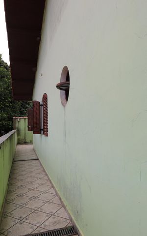 Casa para alugar com 180m², 3 quartos e 8 vagasCorredor Externo