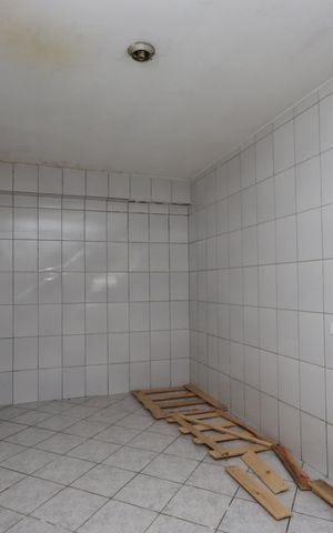Casa para alugar com 180m², 3 quartos e 8 vagasCozinha do Térreo