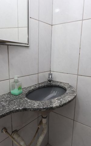 Casa para alugar com 180m², 3 quartos e 8 vagasBanheiro de serviço