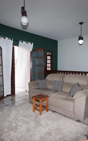Casa para alugar com 180m², 3 quartos e 8 vagasSala