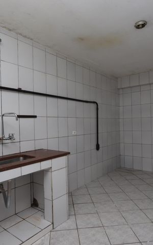 Casa para alugar com 180m², 3 quartos e 8 vagasCozinha do Térreo