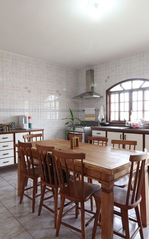 Casa para alugar com 180m², 3 quartos e 8 vagasCozinha