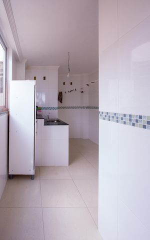 Casa à venda com 500m², 6 quartos e 4 vagas Casa à venda com 500m², 6 quartos e 4 vagasÁrea de Serviço