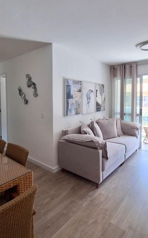 Apartamento à venda com 94m², 3 quartos e 2 vagas Apartamento à venda com 94m², 3 quartos e 2 vagasSala