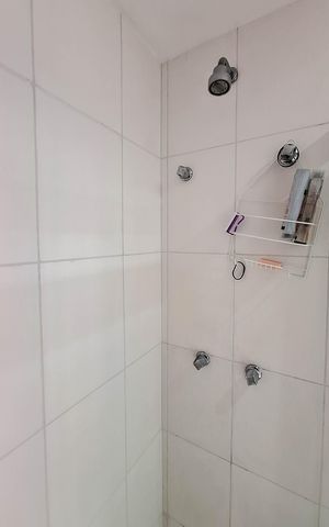 Apartamento à venda com 94m², 3 quartos e 2 vagas Apartamento à venda com 94m², 3 quartos e 2 vagasBanheiro Social