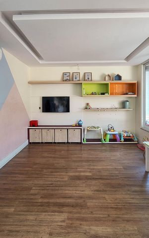 Apartamento à venda com 94m², 3 quartos e 2 vagas Apartamento à venda com 94m², 3 quartos e 2 vagasÁrea Comum - Brinquedoteca