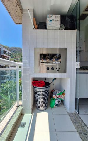 Apartamento à venda com 94m², 3 quartos e 2 vagas Apartamento à venda com 94m², 3 quartos e 2 vagasVaranda da Sala