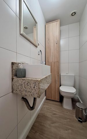 Apartamento à venda com 94m², 3 quartos e 2 vagas Apartamento à venda com 94m², 3 quartos e 2 vagasLavabo