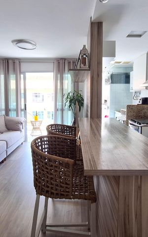 Apartamento à venda com 94m², 3 quartos e 2 vagas Apartamento à venda com 94m², 3 quartos e 2 vagasSala