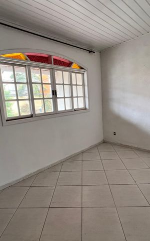 Casa de condomínio à venda com 254m², 4 quartos e 3 vagas Casa de condomínio à venda com 254m², 4 quartos e 3 vagasQuarto 03