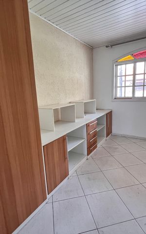 Casa de condomínio à venda com 254m², 4 quartos e 3 vagas Casa de condomínio à venda com 254m², 4 quartos e 3 vagasSuíte
