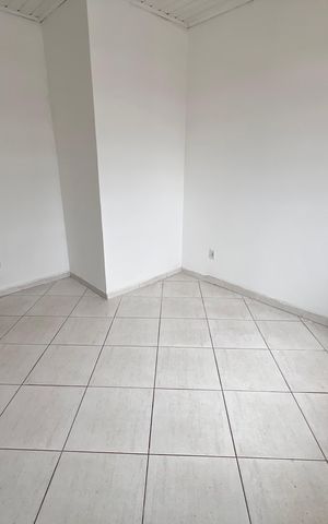 Casa de condomínio à venda com 254m², 4 quartos e 3 vagas Casa de condomínio à venda com 254m², 4 quartos e 3 vagasQuarto 02