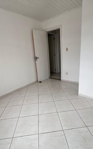 Casa de condomínio à venda com 254m², 4 quartos e 3 vagas Casa de condomínio à venda com 254m², 4 quartos e 3 vagasQuarto 02