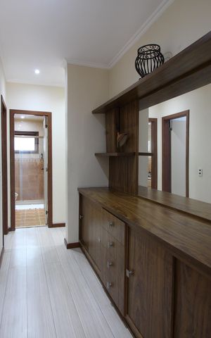 Casa de condomínio à venda com 428m², 4 quartos e 4 vagasCorredor dos Quartos